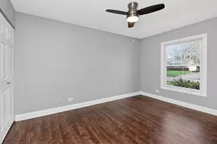 7662 Northway Dr, Hanover Park, IL 60133 - Photo 14
