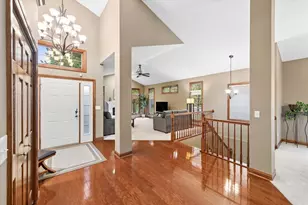 13105 Timber Ct, Palos Heights, IL 60463 - Photo 2