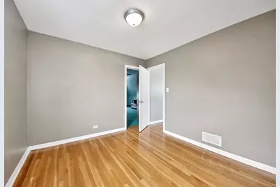 6254 W Barry Avenue, Chicago, IL 60634 - Photo 20