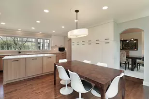 921 Woodbine Ln, Northbrook, IL 60062 - Photo 6