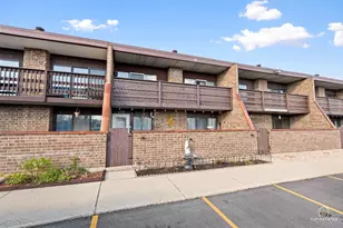 1209 Kenneth Cir, Elgin, IL 60120 - Photo 2