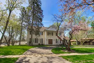 511 Mark Ln, Downers Grove, IL 60516 - Photo 2