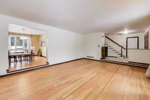 511 Mark Ln, Downers Grove, IL 60516 - Photo 4