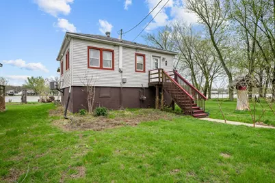 3213 S Shore Drive, Moline, IL 61265 - Photo 2