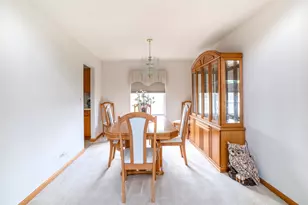 2649 Caliendo Cir, Montgomery, IL 60538 - Photo 10