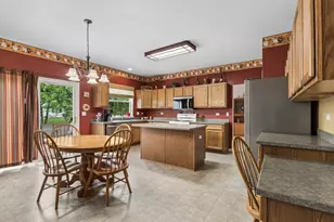 24132 Norfolk Ln, Plainfield, IL 60585 - Photo 6