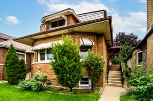 8449 S Dante Ave, Chicago, IL 60619 - Photo 2