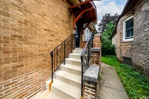 8449 S Dante Ave, Chicago, IL 60619 - Photo 6