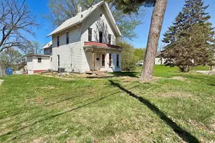 1155 12th Ave, Moline, IL 61265 - Photo 2