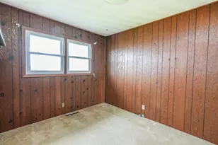 8050 N 2000E Rd, Manteno, IL 60950 - Photo 22