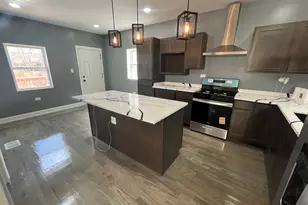 8015 S Avalon Ave, Chicago, IL 60619 - Photo 6