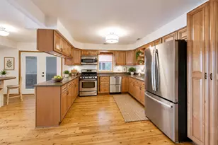 701 N Harrison St, Algonquin, IL 60102 - Photo 4