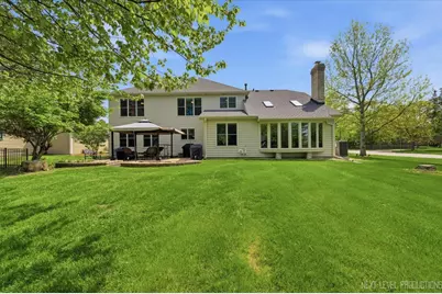 301 Stoneleigh Lane, Oswego, IL 60543 - Photo 36