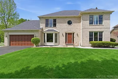 301 Stoneleigh Lane, Oswego, IL 60543 - Photo 2