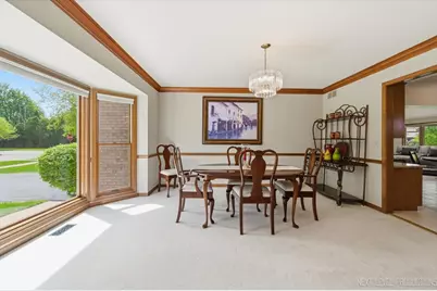 301 Stoneleigh Lane, Oswego, IL 60543 - Photo 8