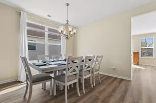 3295 Comstock Ct, Mundelein, IL 60060 - Photo 4