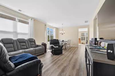 3295 Comstock Court, Mundelein, IL 60060 - Photo 2