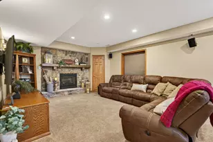 6608 Erin Rd, McHenry, IL 60050 - Photo 20