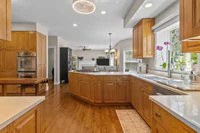 2803 Rose Avenue, McHenry, IL 60050 - Photo 10
