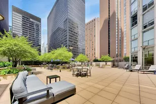 222 N Columbus Dr, Chicago, IL 60601 - Photo 38