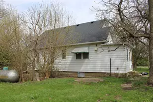 29369 N 1200 E Rd, Blackstone, IL 61313 - Photo 2