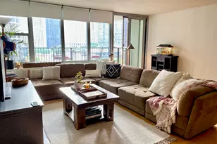 400 E Randolph St, Chicago, IL 60601 - Photo 6
