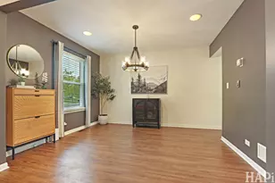 1053 Wheatland Dr, Crystal Lake, IL 60014 - Photo 6