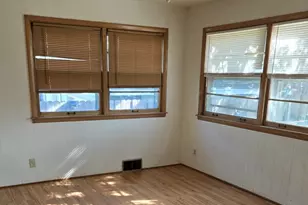 720 Raub St, Joliet, IL 60435 - Photo 8