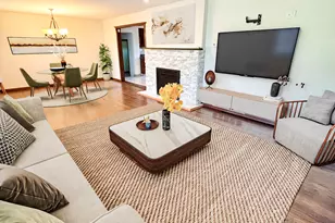 2312 209th St, Chicago Heights, IL 60411 - Photo 4