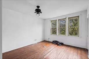 8405 S Baltimore Ave, Chicago, IL 60617 - Photo 18