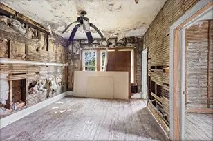 8405 S Baltimore Ave, Chicago, IL 60617 - Photo 12