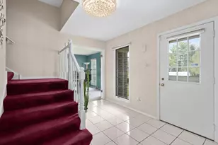 11547 Burr Oak Ln, Burr Ridge, IL 60527 - Photo 2