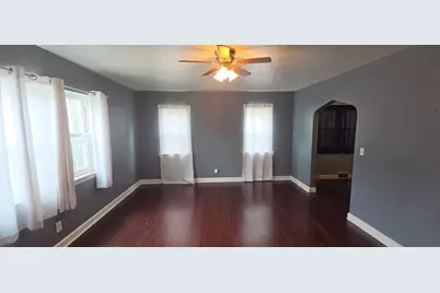 2519 E Locust Street, Davenport, IA 52803 - Photo 4