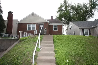 2519 E Locust Street, Davenport, IA 52803 - Photo 2