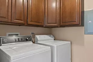 1625 Clayton Ct, Arlington Heights, IL 60004 - Photo 16