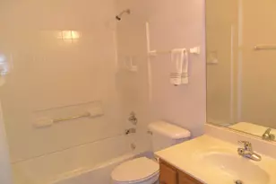 678 Cadillac Cir, Romeoville, IL 60446 - Photo 14