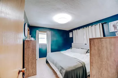 714 E Rosewood Street, Watseka, IL 60970 - Photo 22