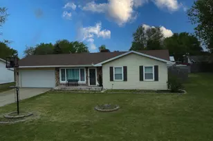 714 E Rosewood St, Watseka, IL 60970 - Photo 4