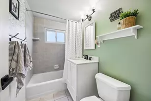 51 W Crystal Ave, Lombard, IL 60148 - Photo 16