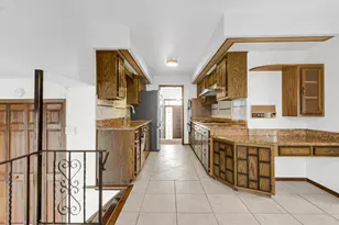 15058 Naughton Dr, South Holland, IL 60473 - Photo 12