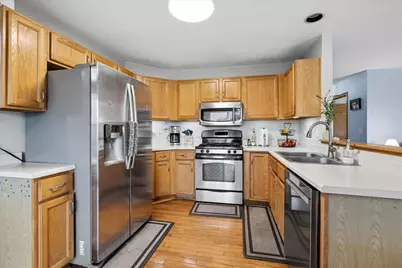 1068 N Camden Lane, South Elgin, IL 60177 - Photo 10