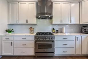 506 Silver Lake Ct, Savoy, IL 61874 - Photo 8