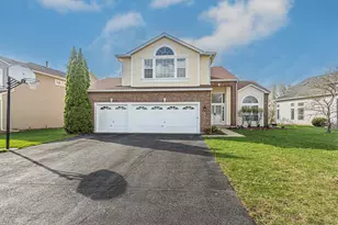 1171 Heavens Gate, Lake in the Hills, IL 60156 - Photo 2
