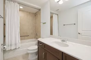10 E Burlington St, Riverside, IL 60546 - Photo 26