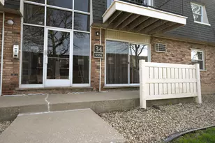 9958 S 84th Terrace, Palos Hills, IL 60465 - Photo 4