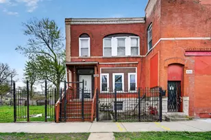 3657 W Ohio St, Chicago, IL 60624 - Photo 1