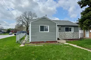 14056 S Marquette Ave, Burnham, IL 60633 - Photo 2