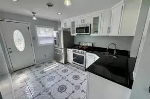 14056 S Marquette Ave, Burnham, IL 60633 - Photo 10