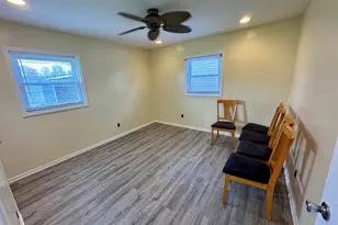 14056 S Marquette Ave, Burnham, IL 60633 - Photo 12