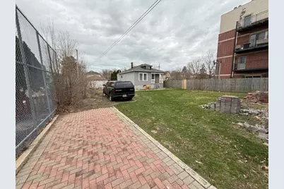 2355 N Newland Avenue, Chicago, IL 60707 - Photo 14
